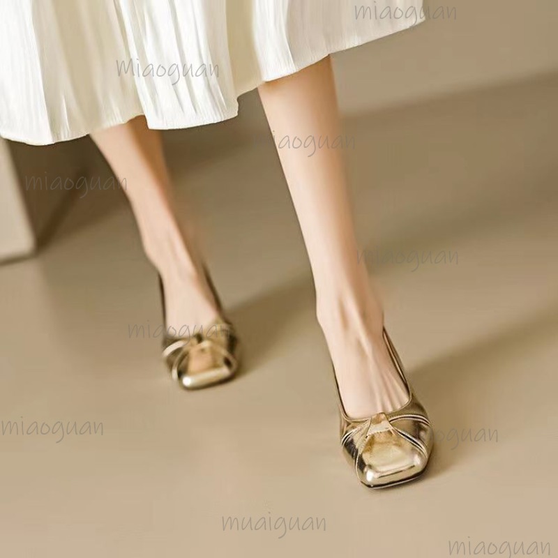 Zapatos De tacón bajo con cubi - Casual Sandal Leather reseña y precio